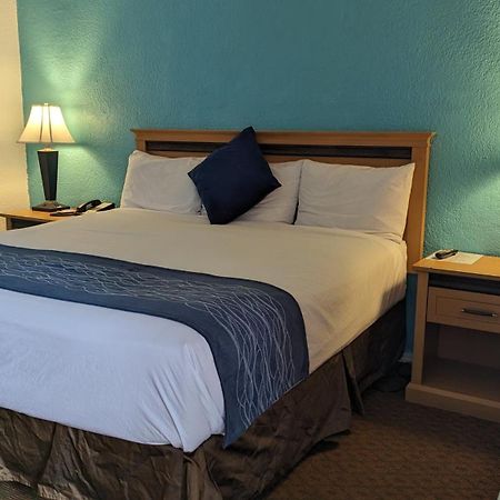 Howard Johnson By Wyndham Downtown Kamloops Kültér fotó