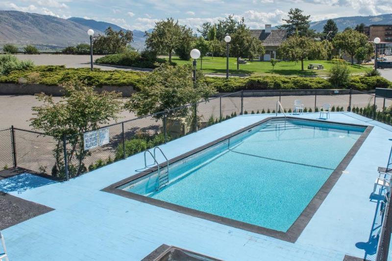Howard Johnson By Wyndham Downtown Kamloops Kültér fotó