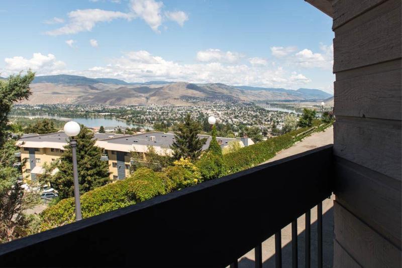 Howard Johnson By Wyndham Downtown Kamloops Kültér fotó